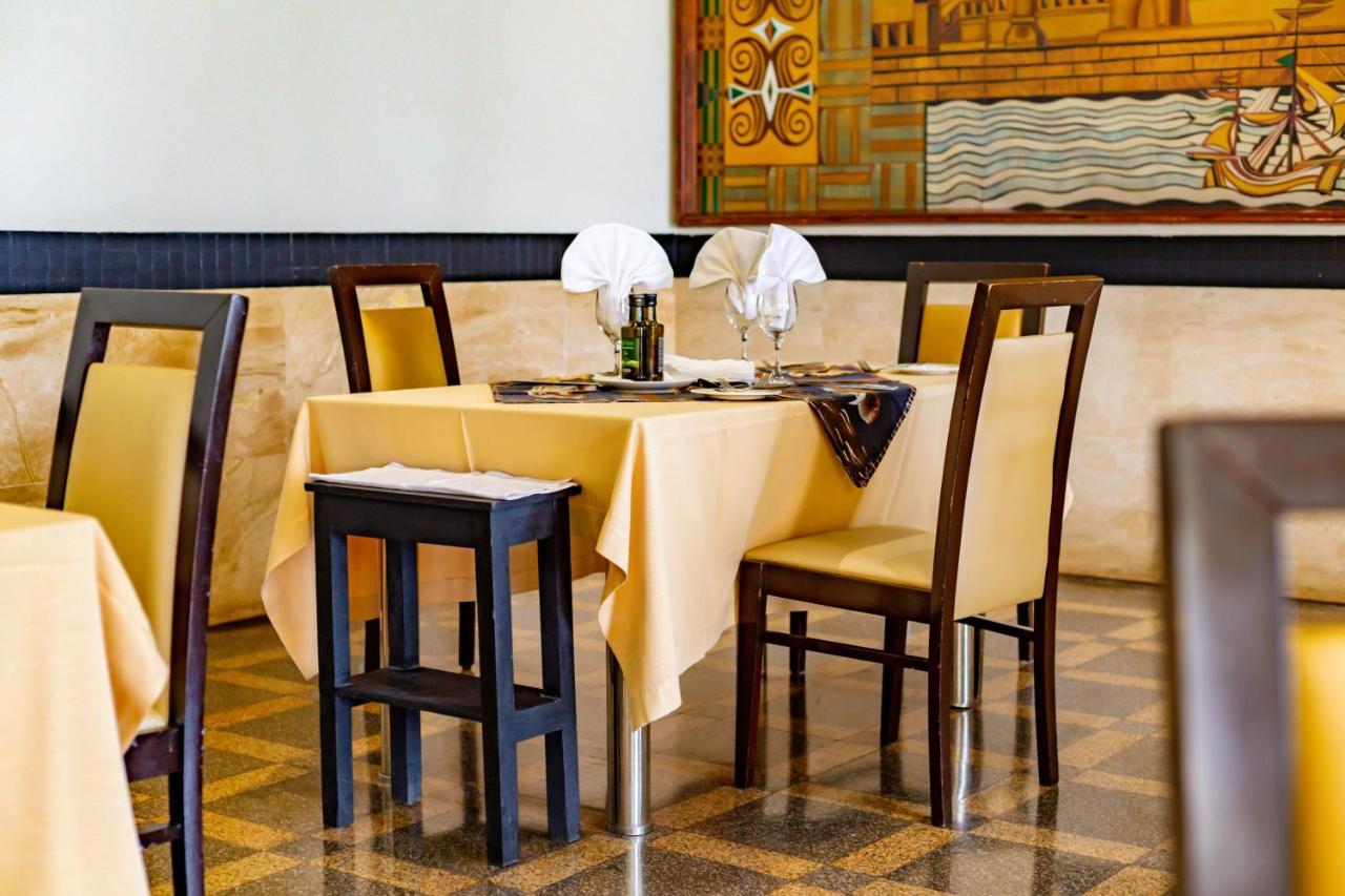 Hotel Continental Luanda Exterior photo